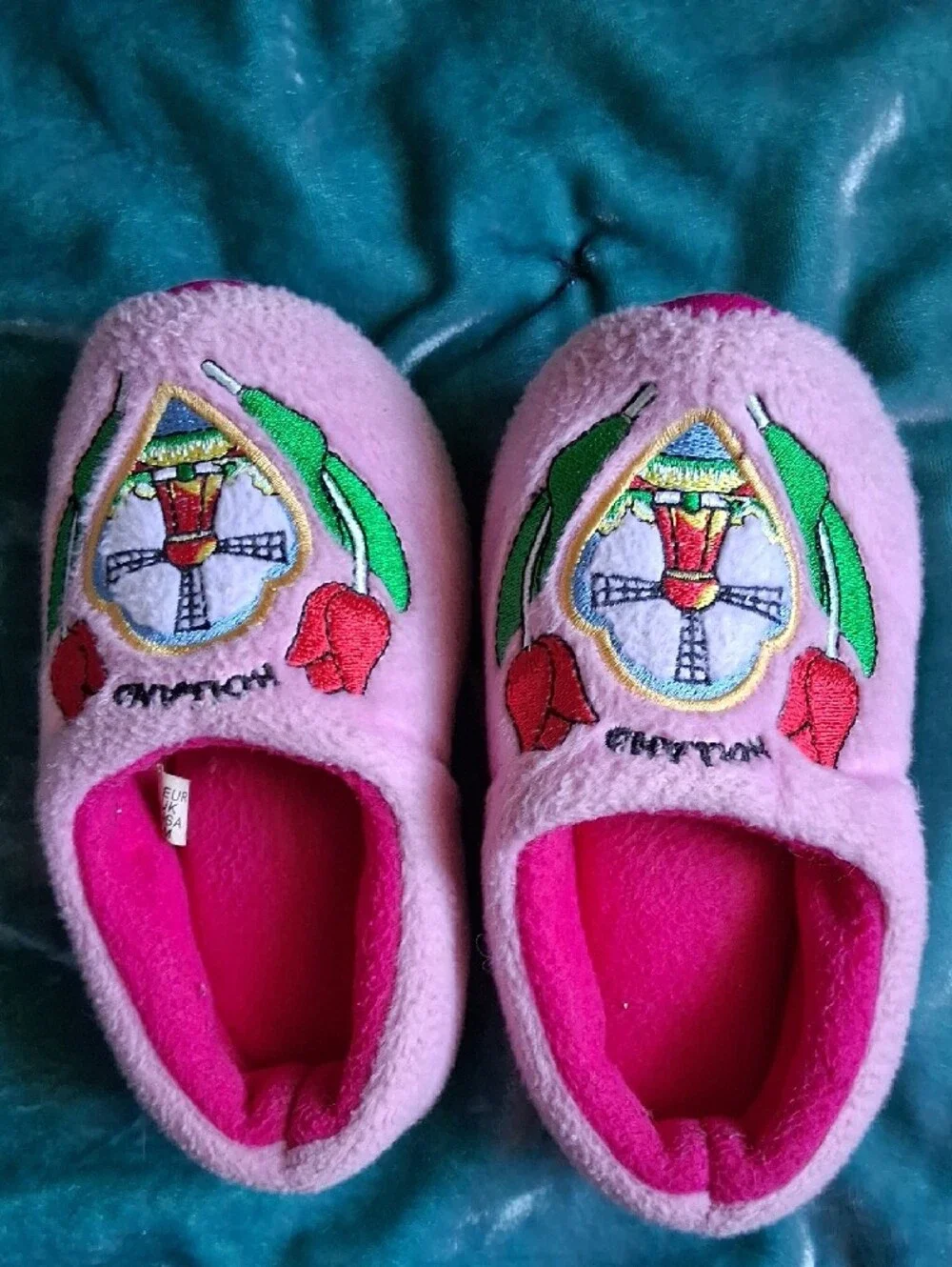 Girls Pink Wooden Shoe Slippers  Size 4-5 Toddler